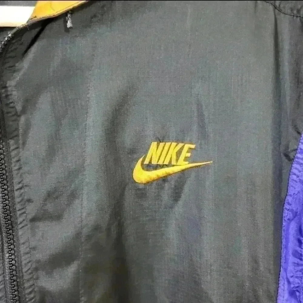 Vintage Y2K Nike  Color block Oversized Jacket. Size Large. Unisex